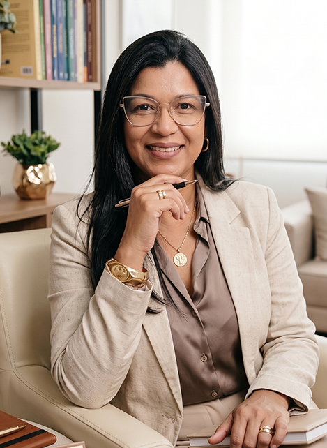 Patrícia Miranda, psicóloga em João Monlevade, em retrato profissional acolhedor